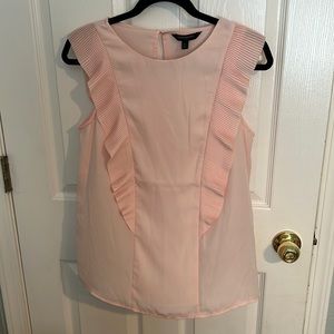 Banana Republic blush pink ruffled sleeveless blouse